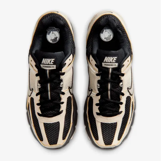Кросівки Nike Zoom Vomero 5 FJ4151-008