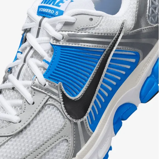 Кросівки Nike Zoom Vomero 5 FJ4151-100