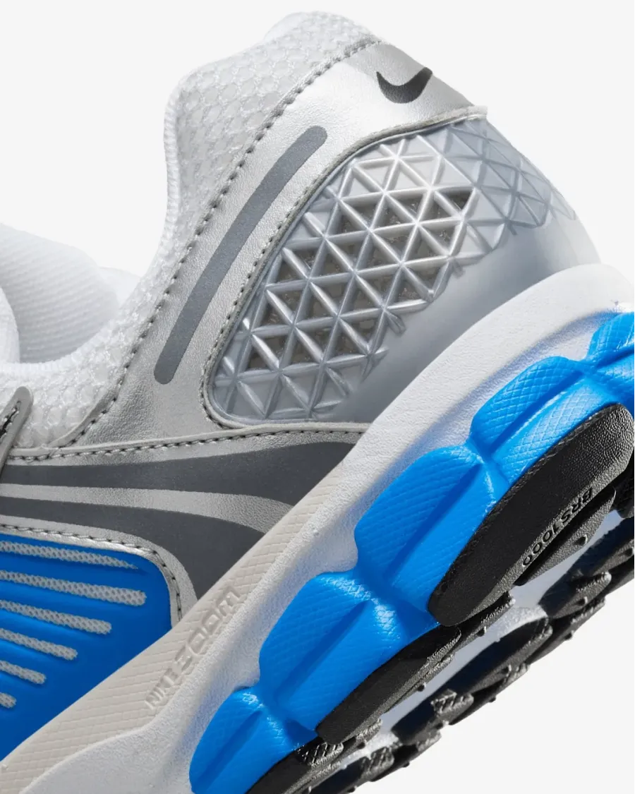 Кросівки Nike Zoom Vomero 5 FJ4151-100