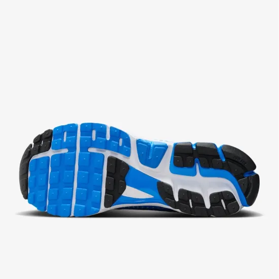 Кросівки Nike Zoom Vomero 5 FJ4151-100
