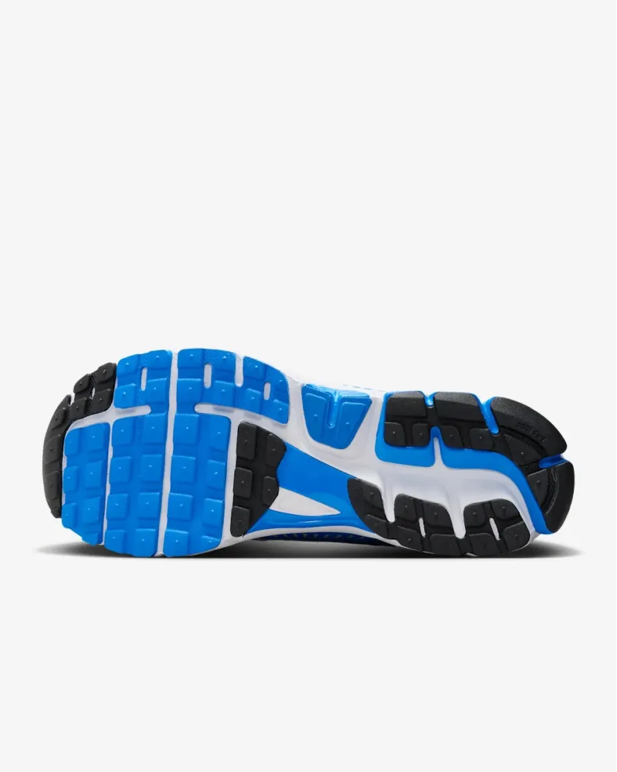 Кросівки Nike Zoom Vomero 5 FJ4151-100