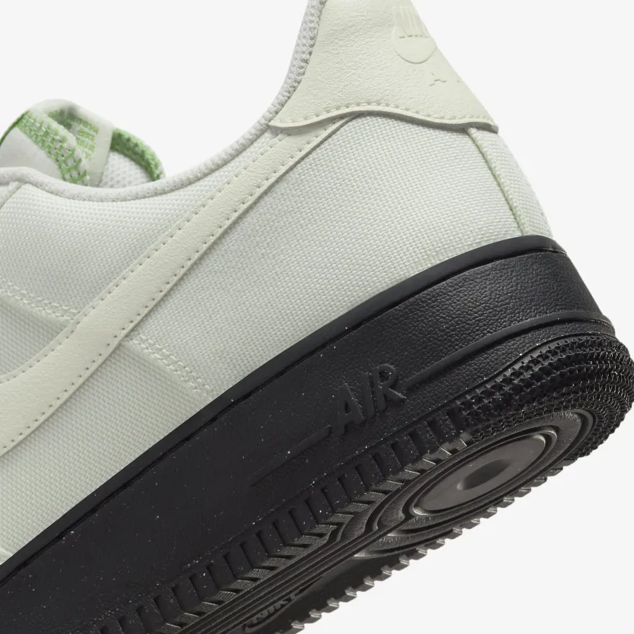 Кросівки Nike Air Force 1 Low '07 LV8 FJ4160-002