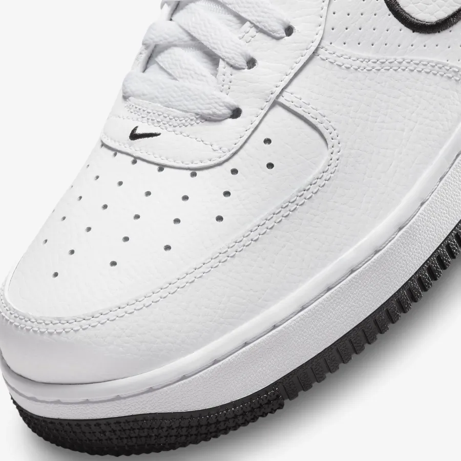 Кросівки Nike Air Force 1 '07 FJ4211-100