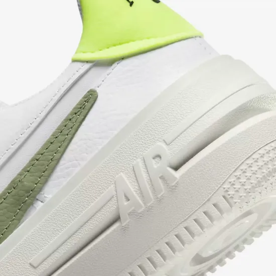 Кросівки Nike Air Force 1 PLT.AF.ORM FJ4739-100