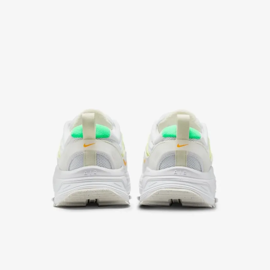 Кросівки Nike Air Max Bliss Next Nature FJ4741-100