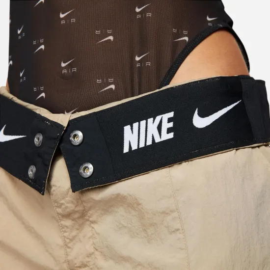 Штани Nike Sportswear High-Waisted Woven Cargo Trousers FJ4934-247