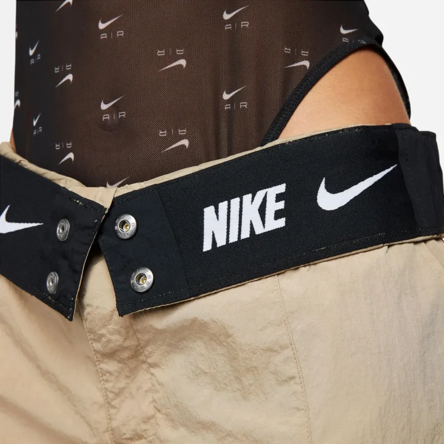 Штани Nike Sportswear High-Waisted Woven Cargo Trousers FJ4934-247
