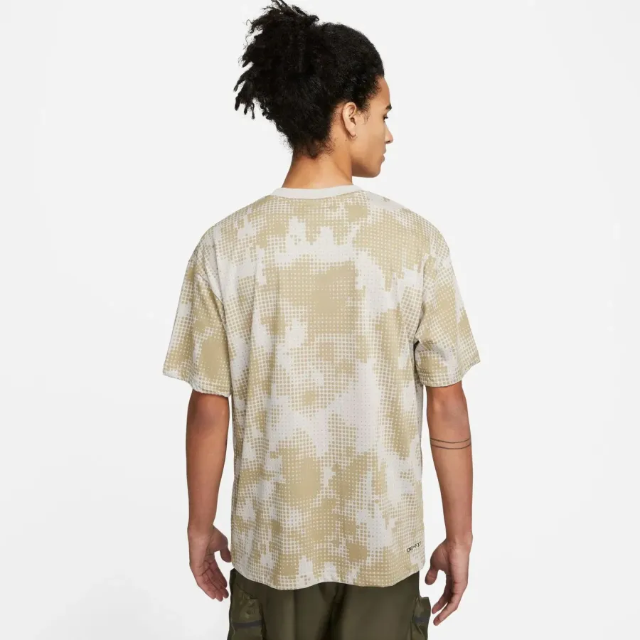 Футболка Nike Sportswear SPU SS Tee FJ5252-276