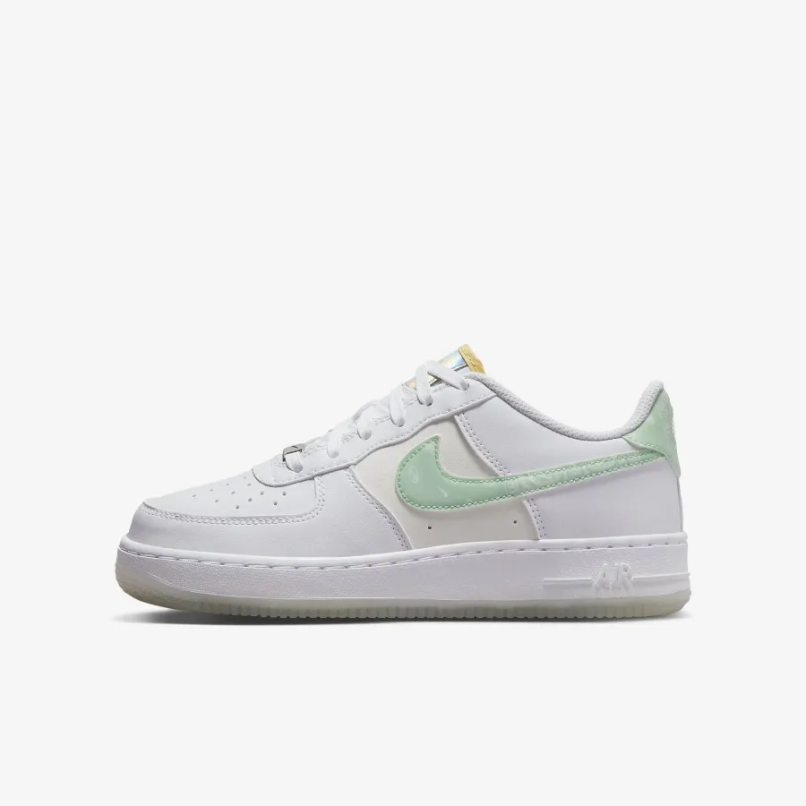 Кросівки Nike Air Force 1 Low LV8 2 FJ7706-131