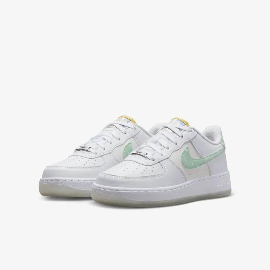 Кросівки Nike Air Force 1 Low LV8 2 FJ7706-131