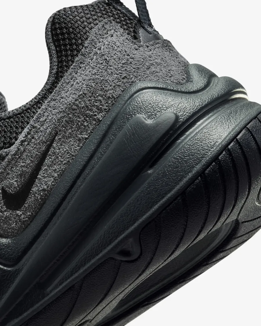 Кросівки Nike Tech Hera FJ9532-001