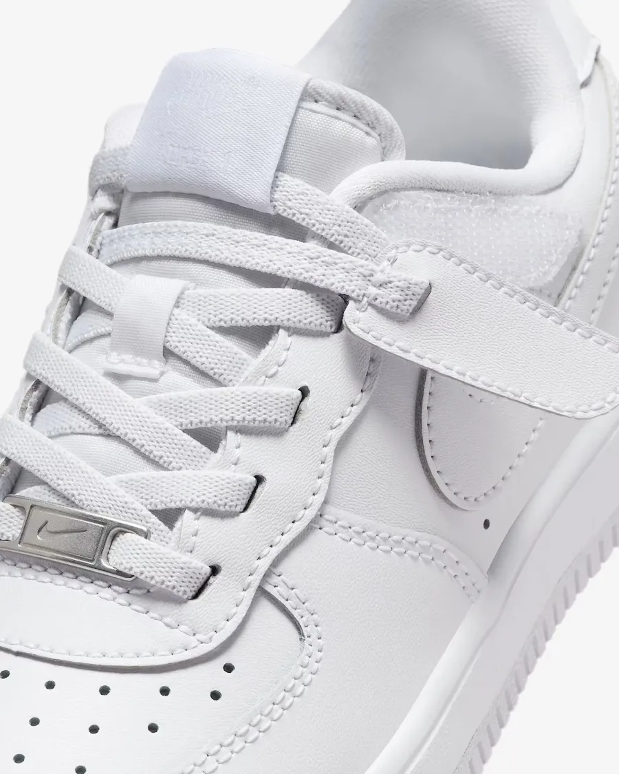 Кросівки Nike Force 1 Low EasyOn FN0237-111