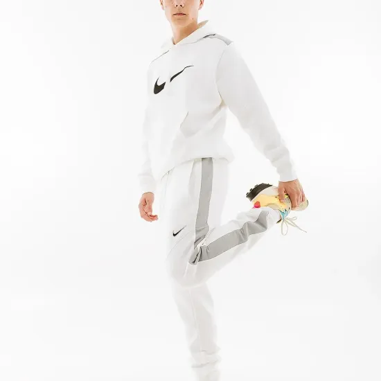 Штани Nike Sportswear Club Fleece Joggers FN0246-100
