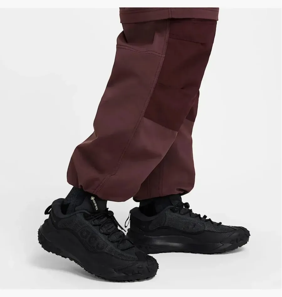 Спортивні штани Nike ACG Smith Summit Cargo Pant FN0428-652