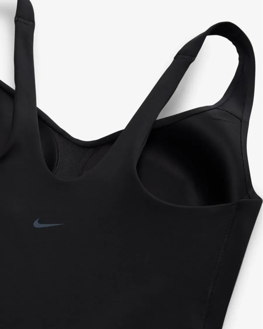Топ Nike Alate Padded Sports FN0543-010