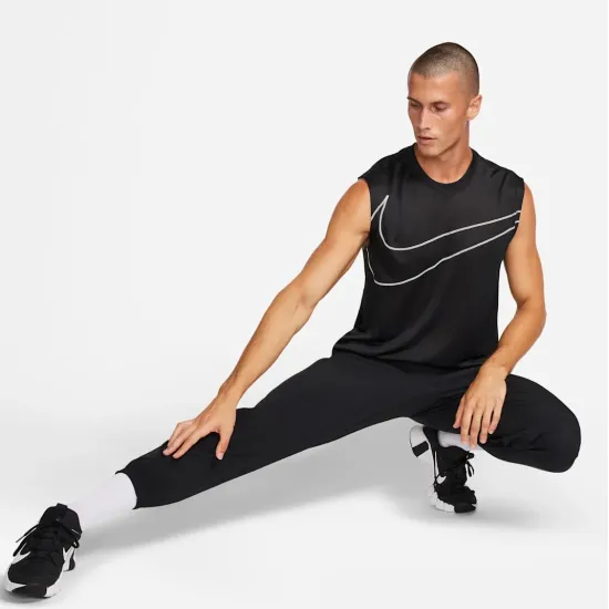 Футболка Nike Dri-FIT Q5 Tee FN0845-010