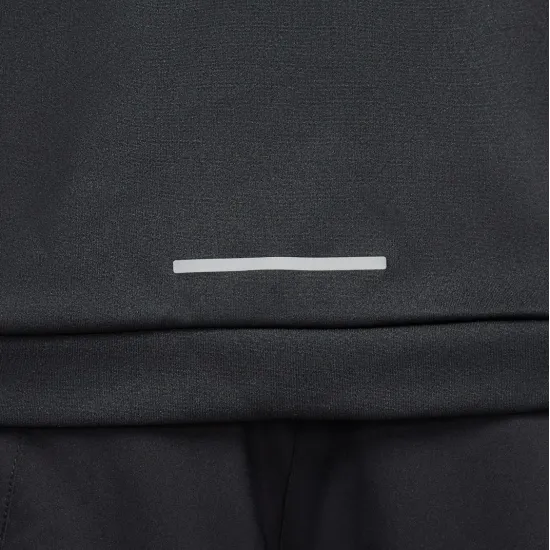 Джемпер Nike Swoosh Dri-FIT 1/4-Zip Mid Layer FN2636-010