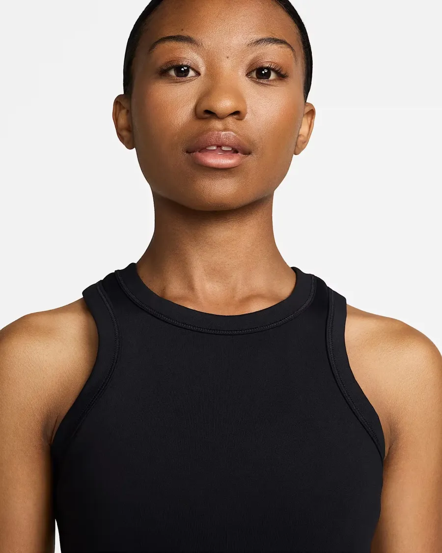 Топ Nike One Classic Dri-FIT Cropped FN2806-010