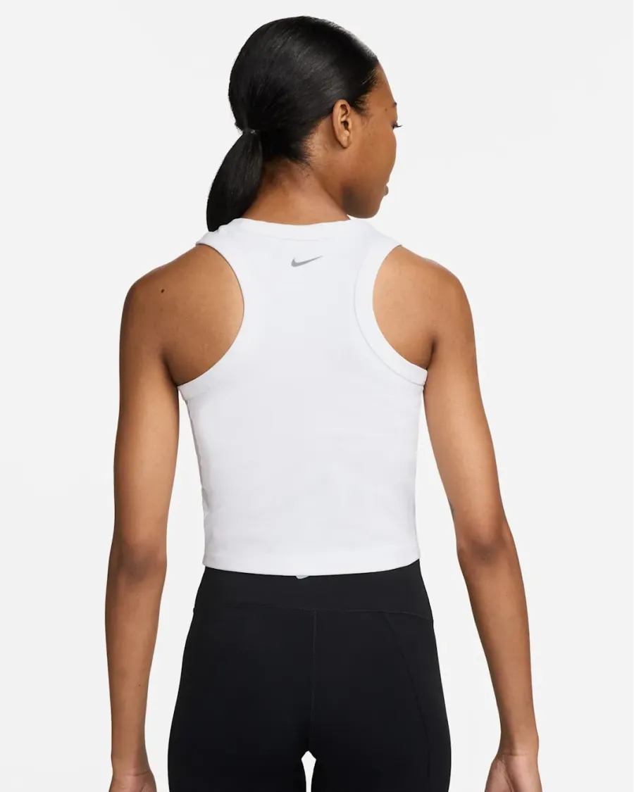 Топ Nike One Classic Dri-FIT Cropped FN2806-100