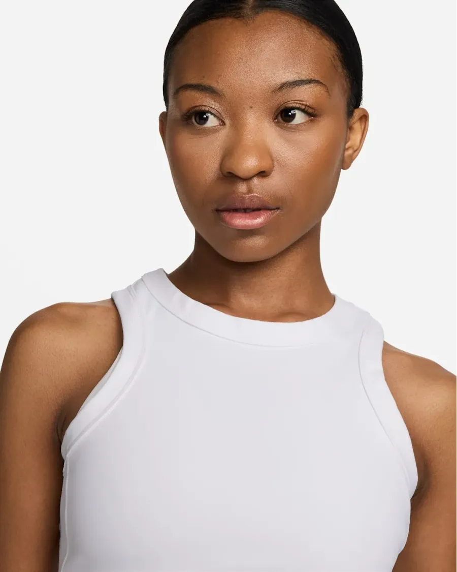 Топ Nike One Classic Dri-FIT Cropped FN2806-100