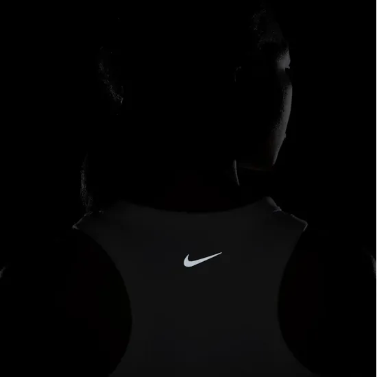 Топ Nike One Classic Dri-FIT Cropped FN2806-100