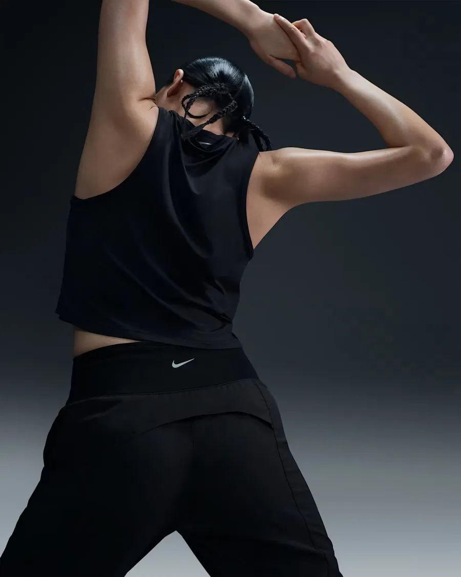 Топ Nike One Classic Dri-FIT FN2845-010