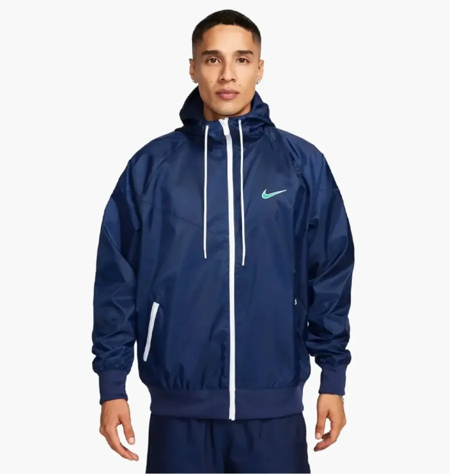 Куртка Nike Windrunner Woven FN3042-410