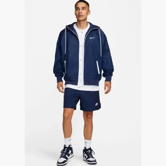 Куртка Nike Windrunner Woven FN3042-410