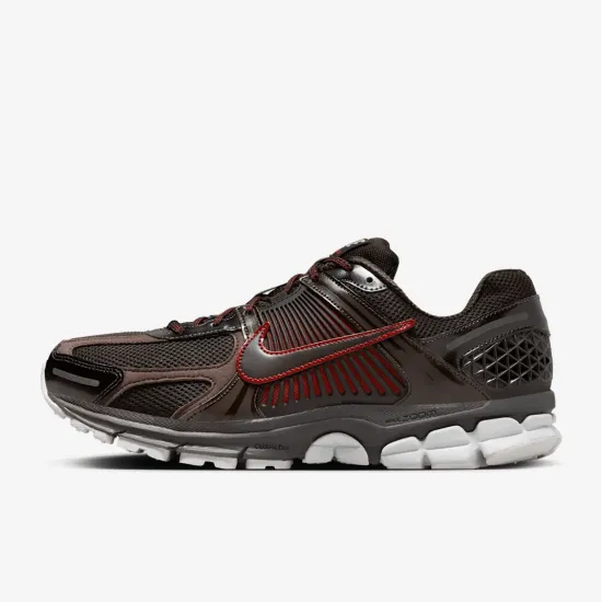 Кросівки Nike Zoom Vomero 5 FN3420-200