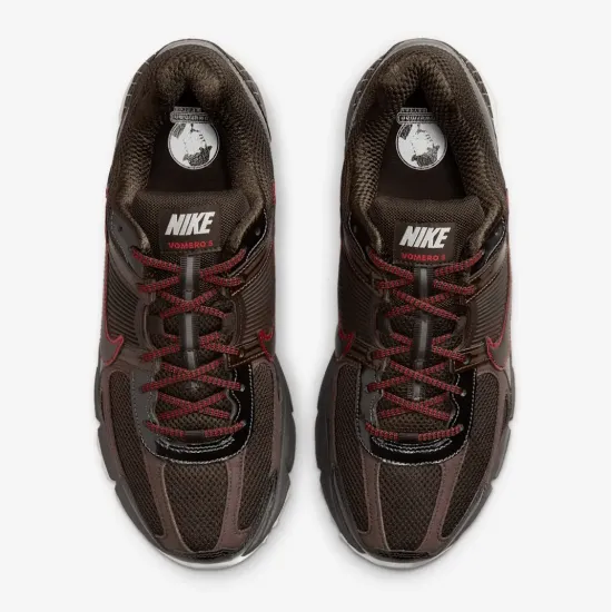 Кросівки Nike Zoom Vomero 5 FN3420-200