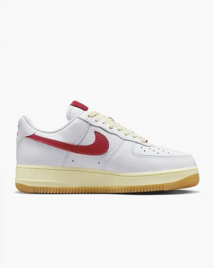 Кросівки Nike Air Force 1 '07 FN3493-100