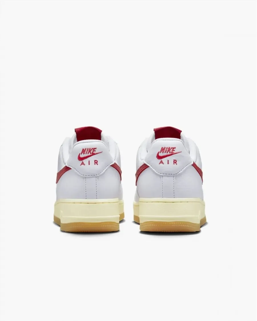 Кросівки Nike Air Force 1 '07 FN3493-100