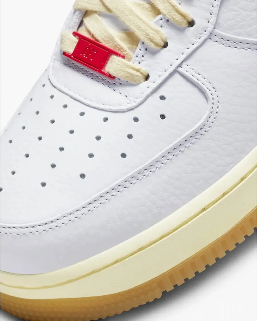 Кросівки Nike Air Force 1 '07 FN3493-100