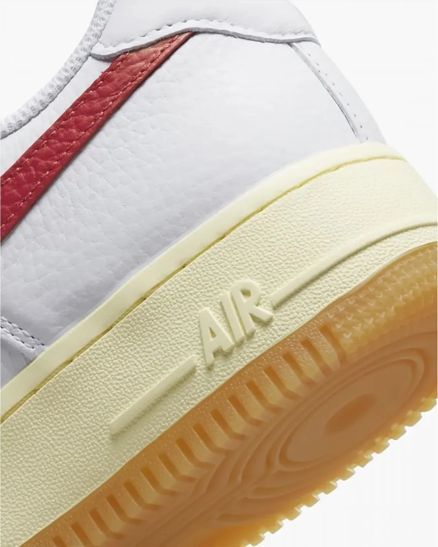 Кросівки Nike Air Force 1 '07 FN3493-100