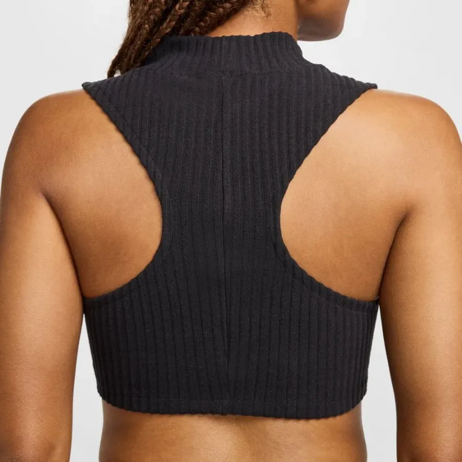 Топ Nike Sportswear Chill Knit Tight Mock-Neck Cropped FN3677-010