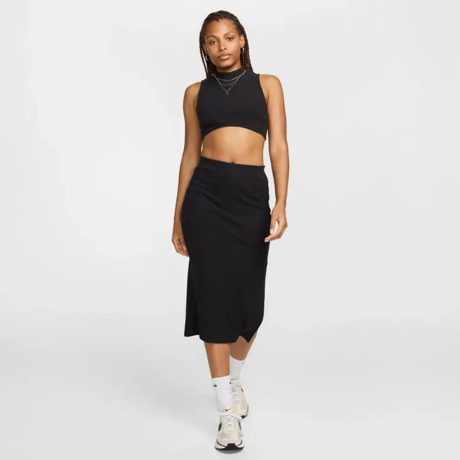 Топ Nike Sportswear Chill Knit Tight Mock-Neck Cropped FN3677-010