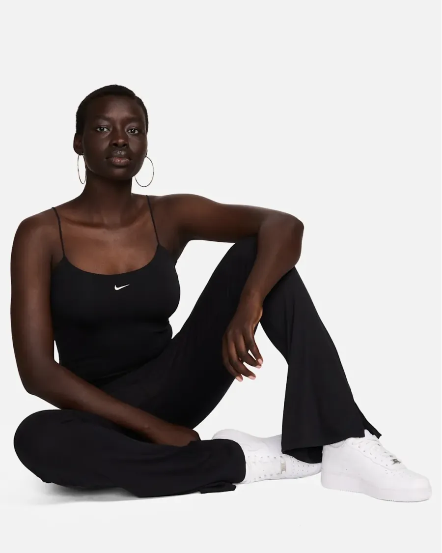 Майка Nike Sportswear Chill Knit Tight Cami Tank FN3685-010