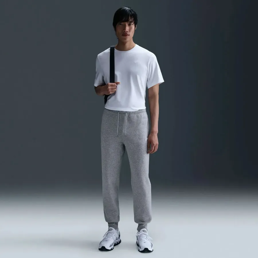 Штани Nike Club Fleece Joggers FN3787-063
