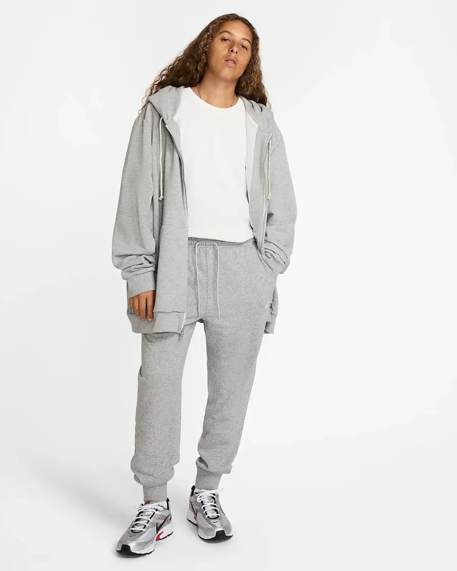 Спортивні штани Nike Club Fleece Joggers FN3801-063