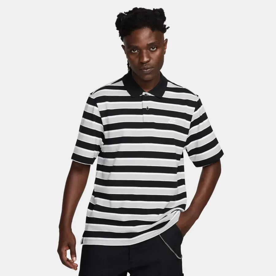 Футболка Nike Club Striped FN3896-010