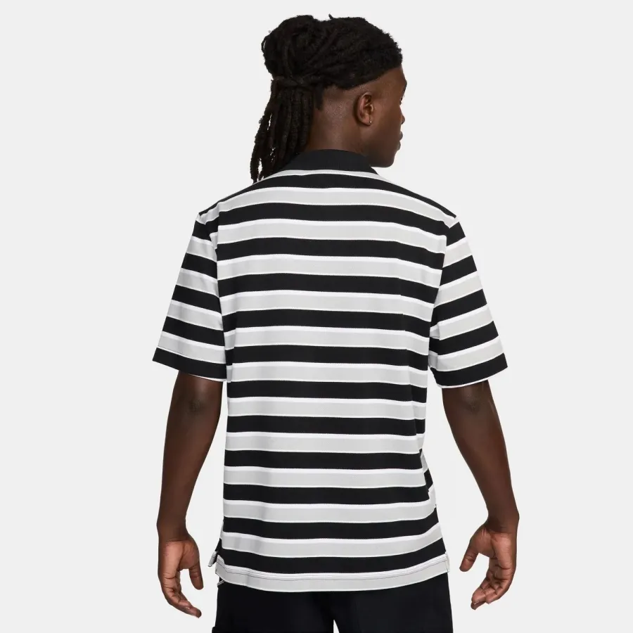 Футболка Nike Club Striped FN3896-010