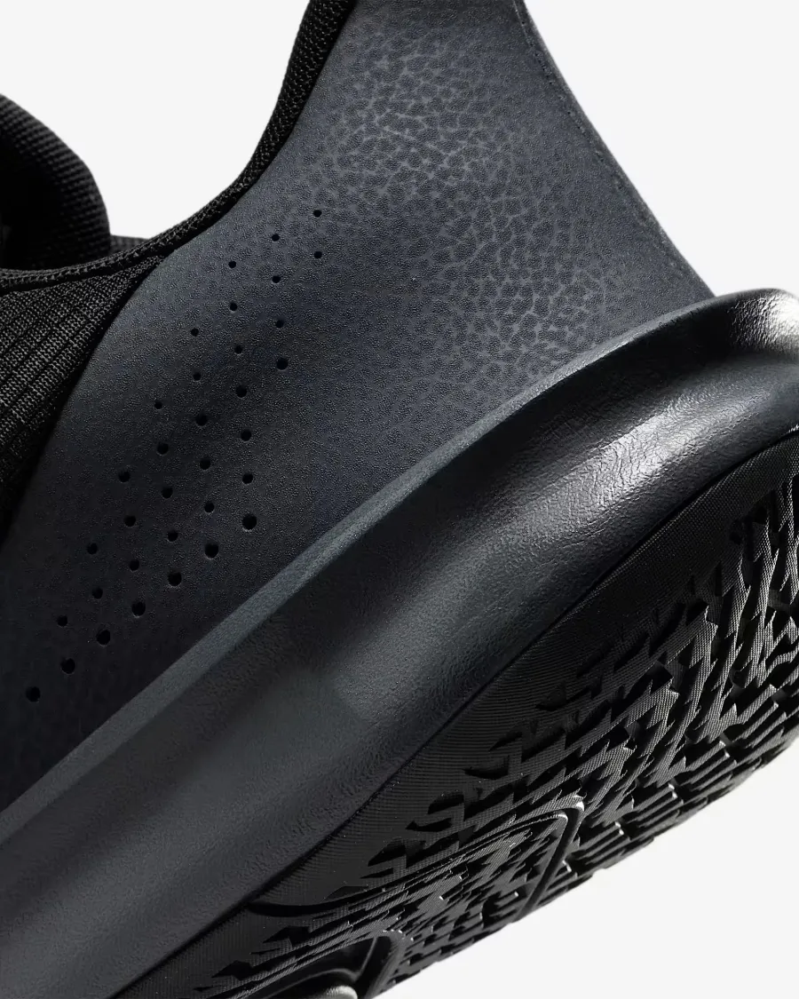 Кросівки Nike Precision 7 FN4322-001