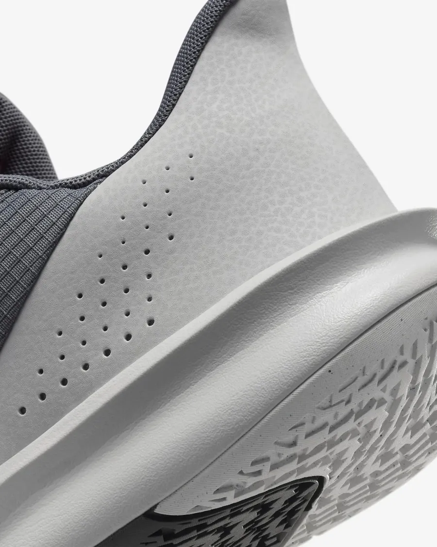 Кросівки Nike Precision 7 FN4322-003