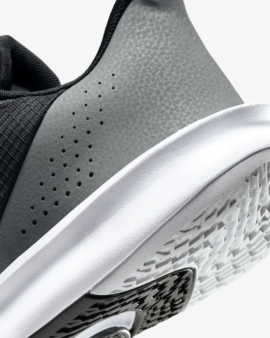 Кросівки Nike Precision 7 FN4322-005
