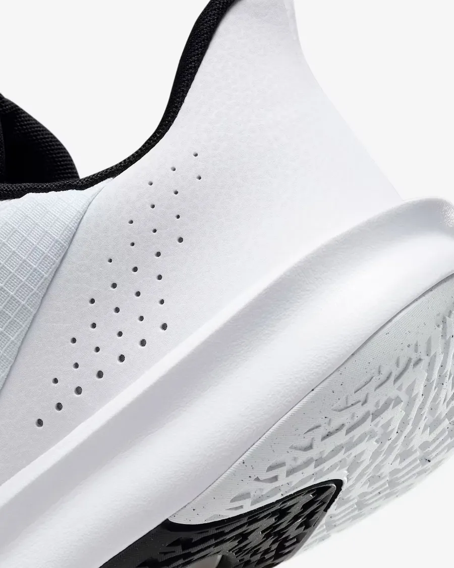 Кросівки Nike Precision 7 FN4322-101