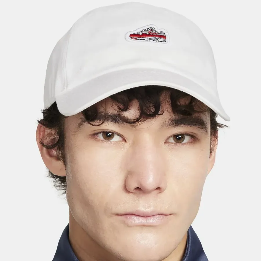 Кепка Nike Club Cap Air Max 1 FN4402-100
