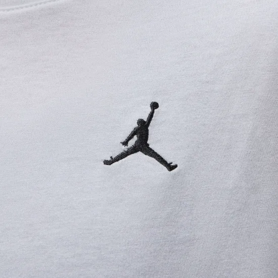 Футболка Nike Air Jordan Brooklyn Essentials FN4500-101