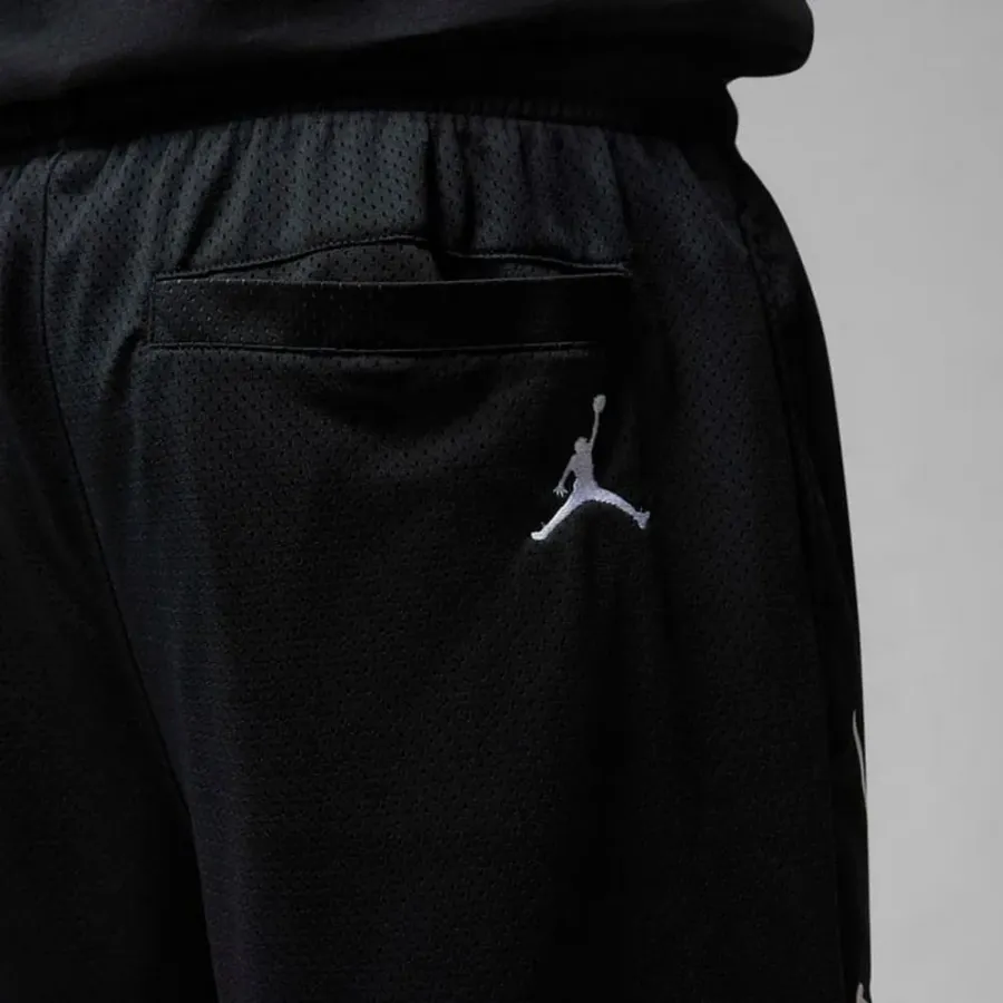 Шорти Jordan Essentials Seasonal FN4647-010