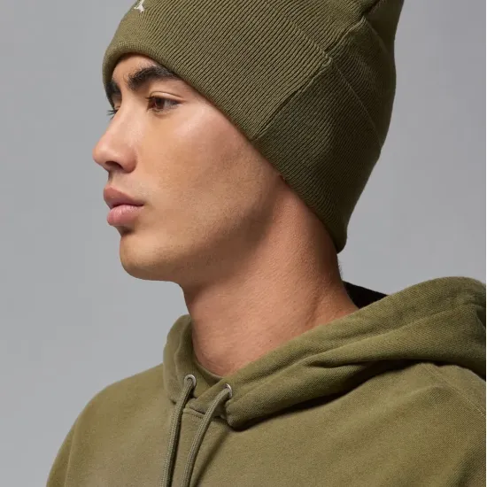 Шапка Nike Air Jordan Peak Essential FN4672-222