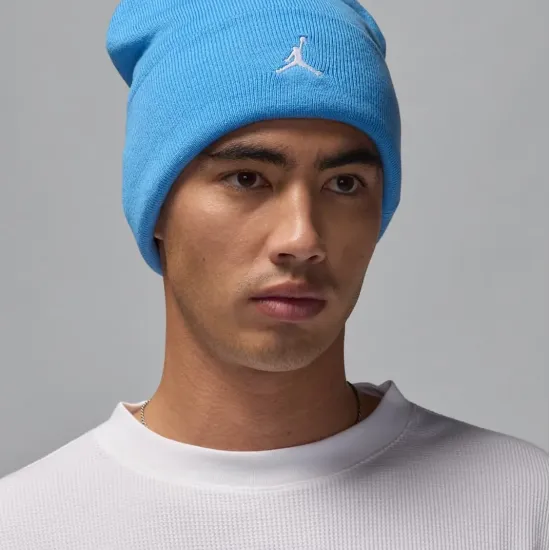 Шапка Nike Air Jordan Peak Essential FN4672-469